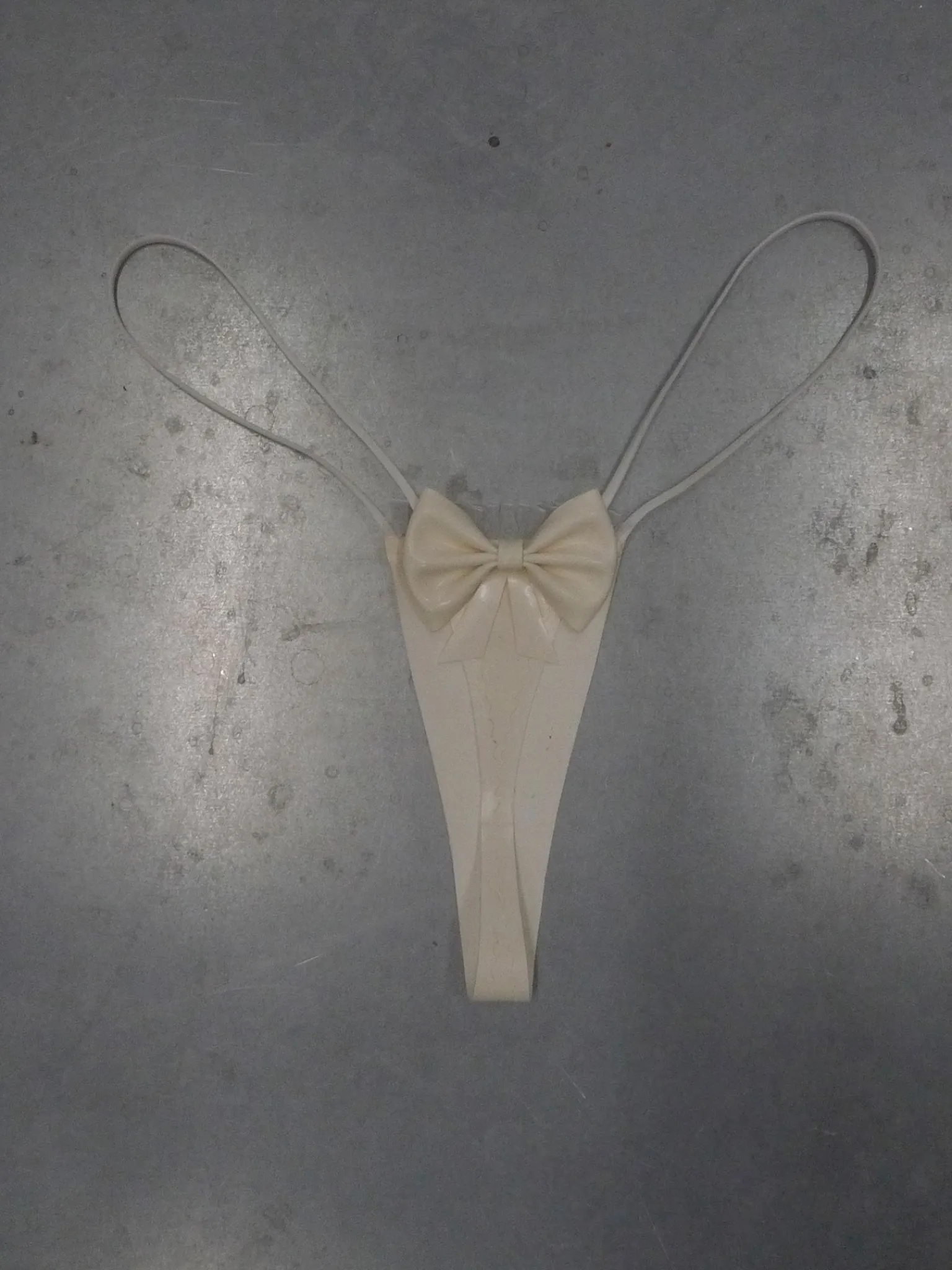 Chérie Latex Thong<Poster Girl Hot