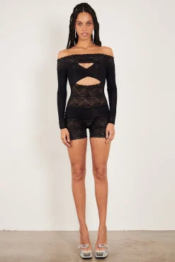 Davina Sleeved Romper Lace Raven Black<Poster Girl New