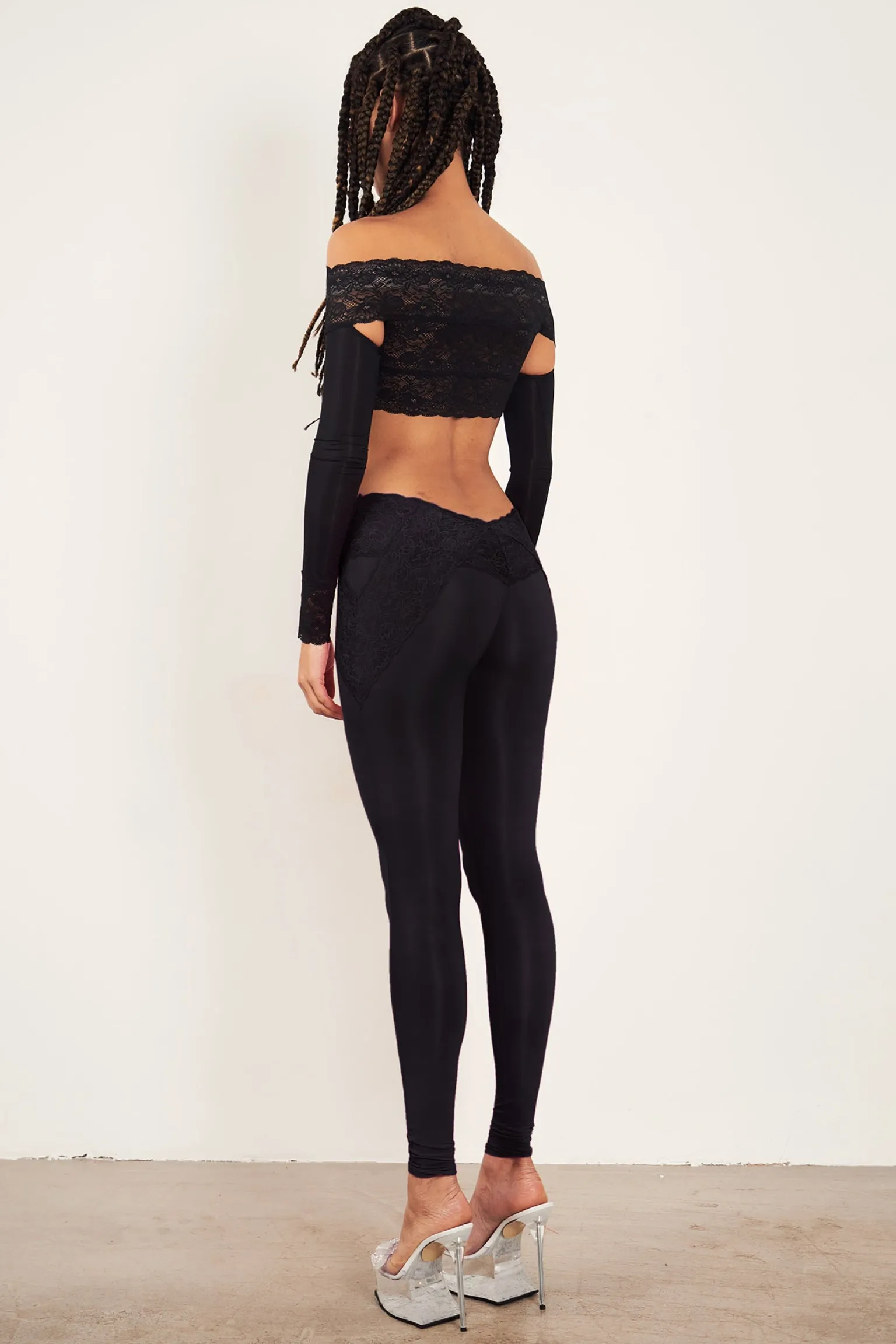 Davina Top Lace Raven Black<Poster Girl Online