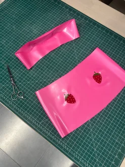 STRAWB MICRO MINI<Poster Girl Discount